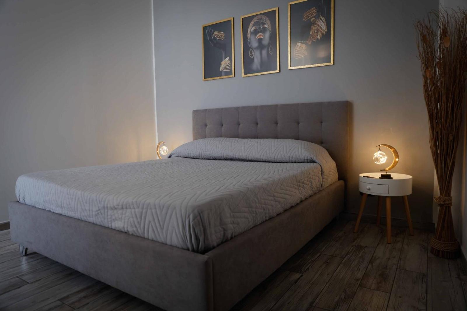 Stay In The Heart Of Salerno - Near The Duomo "La Finestra Sul Borgo" Buitenkant foto