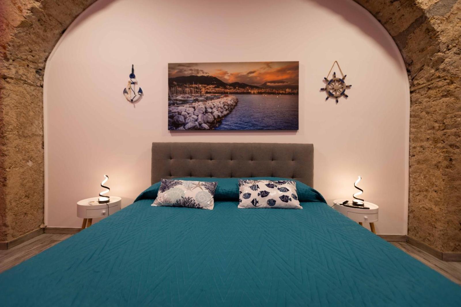 Stay In The Heart Of Salerno - Near The Duomo "La Finestra Sul Borgo" Buitenkant foto