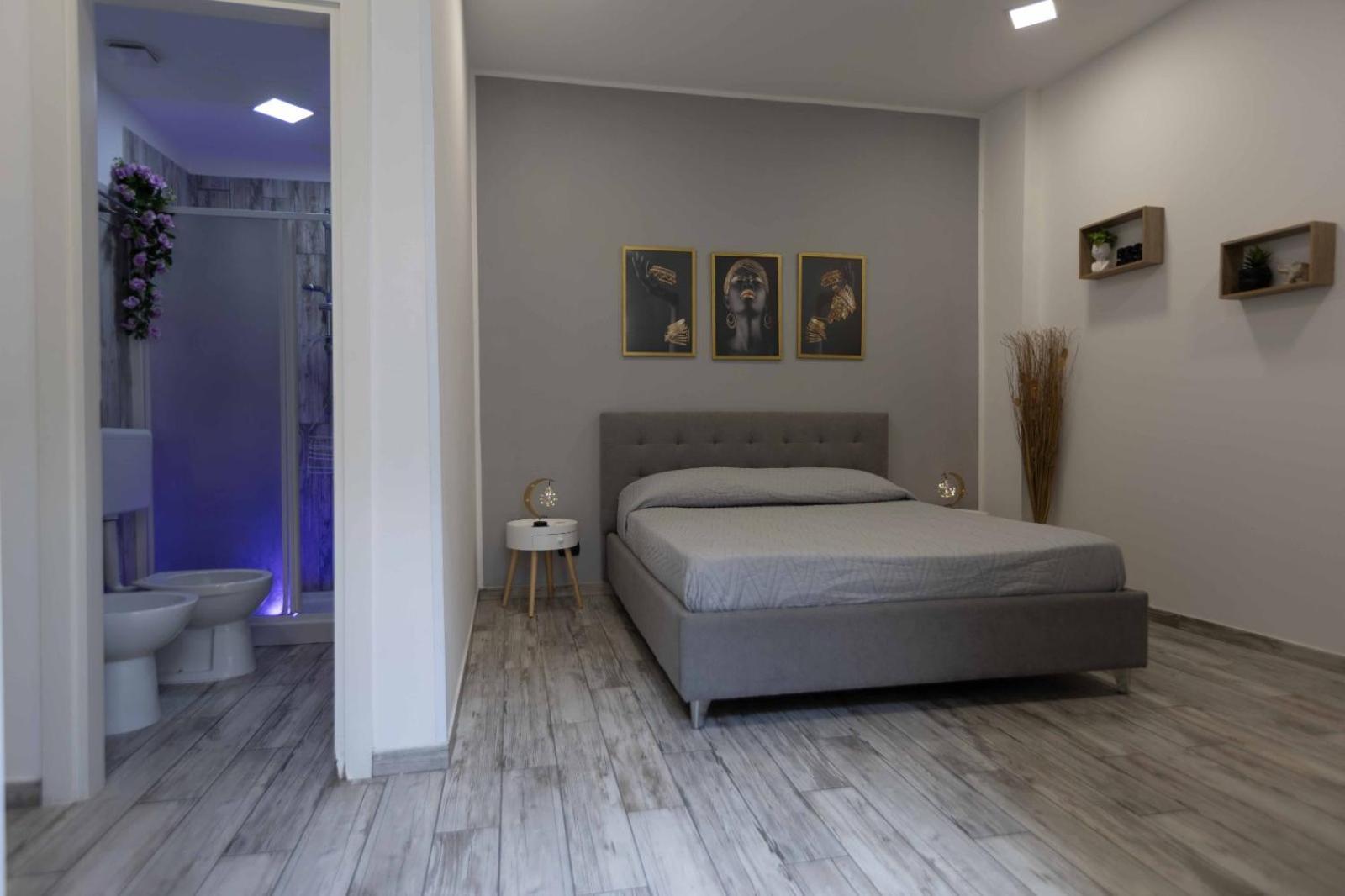Stay In The Heart Of Salerno - Near The Duomo "La Finestra Sul Borgo" Buitenkant foto